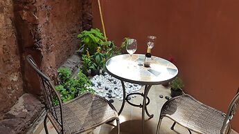 Niceplace Inn