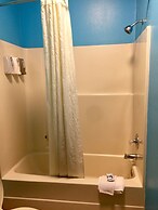 Texas Inn and Suites City Center at University Dr.