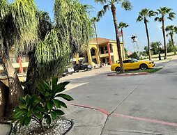 Texas Inn and Suites City Center at University Dr.