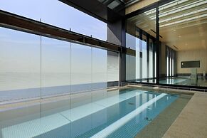 The Singulari Hotel & Skyspa at Universal Studios Japan