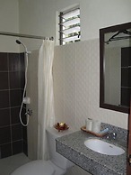 Boracay Ocean Bay Hotel