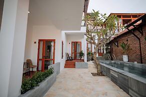 Hue Riverside Villa