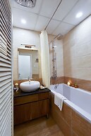 The Bloom Classic - Hotel and Bistro