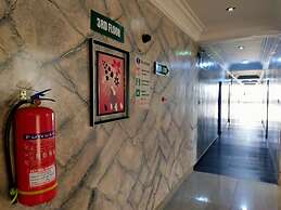 Laps New World Hotel