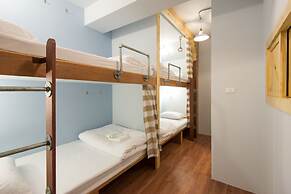 Barn and Bed Hostel