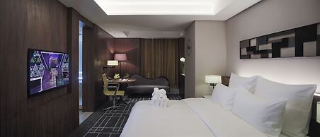 The Lotus Hotel Chongqing