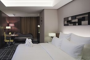 The Lotus Hotel Chongqing