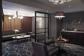 The Lotus Hotel Chongqing