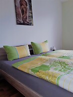 Pension, Seminarräume & Käsemanufaktur im Leezener Hof