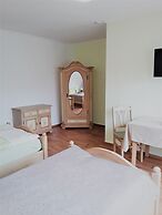 Pension, Seminarräume & Käsemanufaktur im Leezener Hof