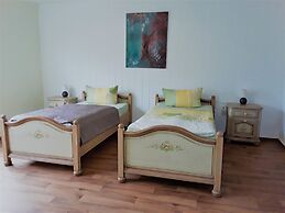 Pension, Seminarräume & Käsemanufaktur im Leezener Hof