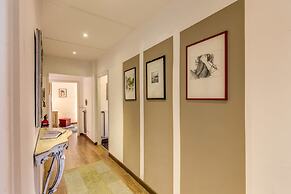 Spagna Glamour Life Penthouse