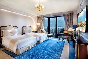 Legend Palace Hotel