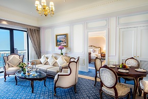 Legend Palace Hotel