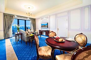 Legend Palace Hotel