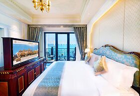 Legend Palace Hotel