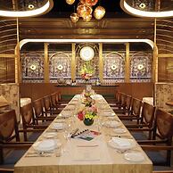 Legend Palace Hotel