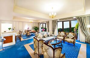 Legend Palace Hotel
