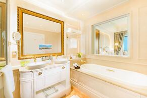 Legend Palace Hotel