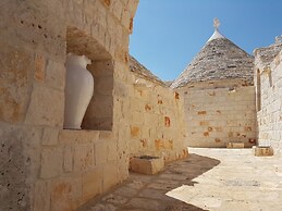 Almapetra Trulli Resort