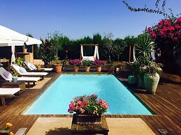 Can Aisha - Adults Only