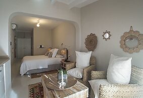 Can Aisha - Adults Only