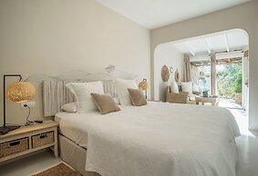 Can Aisha - Adults Only