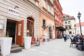 AAA STAY Castle Square Old Town