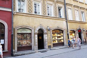 AAA STAY Castle Square Old Town