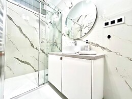 AAA STAY Market Square Old Town