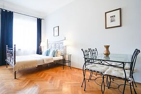 AAA STAY Market Square Old Town