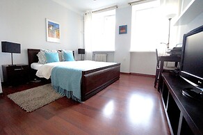 AAA STAY Market Square Old Town