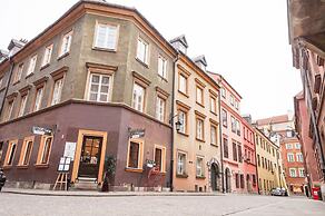 AAA STAY Market Square Old Town