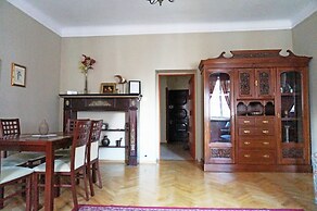 AAA STAY Market Square Old Town