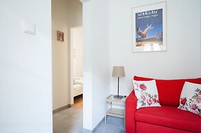 AAA STAY Market Square Old Town