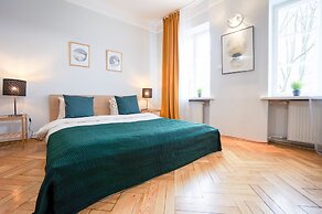 AAA STAY Market Square Old Town