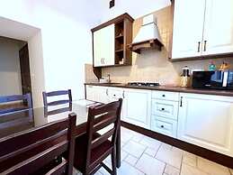 AAA STAY Market Square Old Town