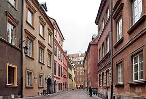 AAA STAY Market Square Old Town