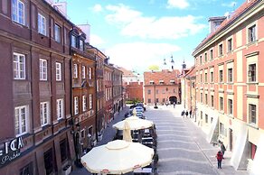 AAA STAY Market Square Old Town