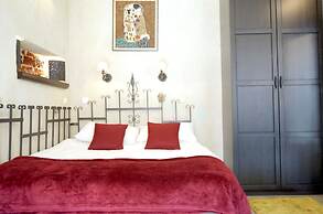 AAA STAY Market Square Old Town