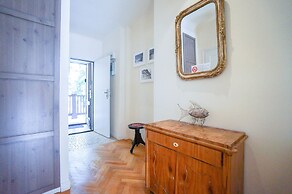 AAA STAY Market Square Old Town