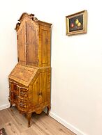 AAA STAY Market Square Old Town