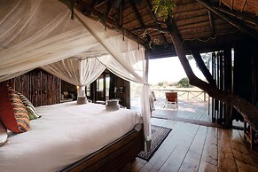 Pezulu Tree House Lodge