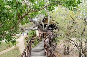 Pezulu Tree House Lodge