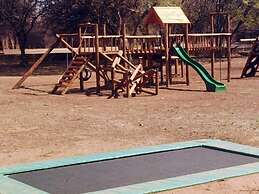 Thabaledi Game Lodge