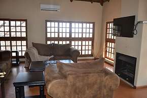 Thabaledi Game Lodge