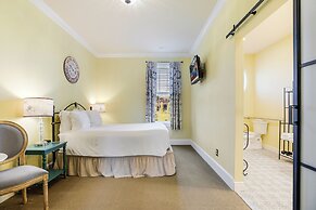 La Bastide Bed & Breakfast