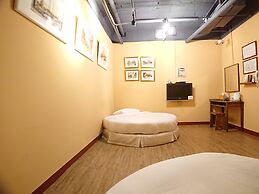 DongNing Atlas Hotel