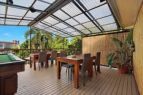 Gladstone Backpackers