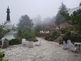 The Fort Resort